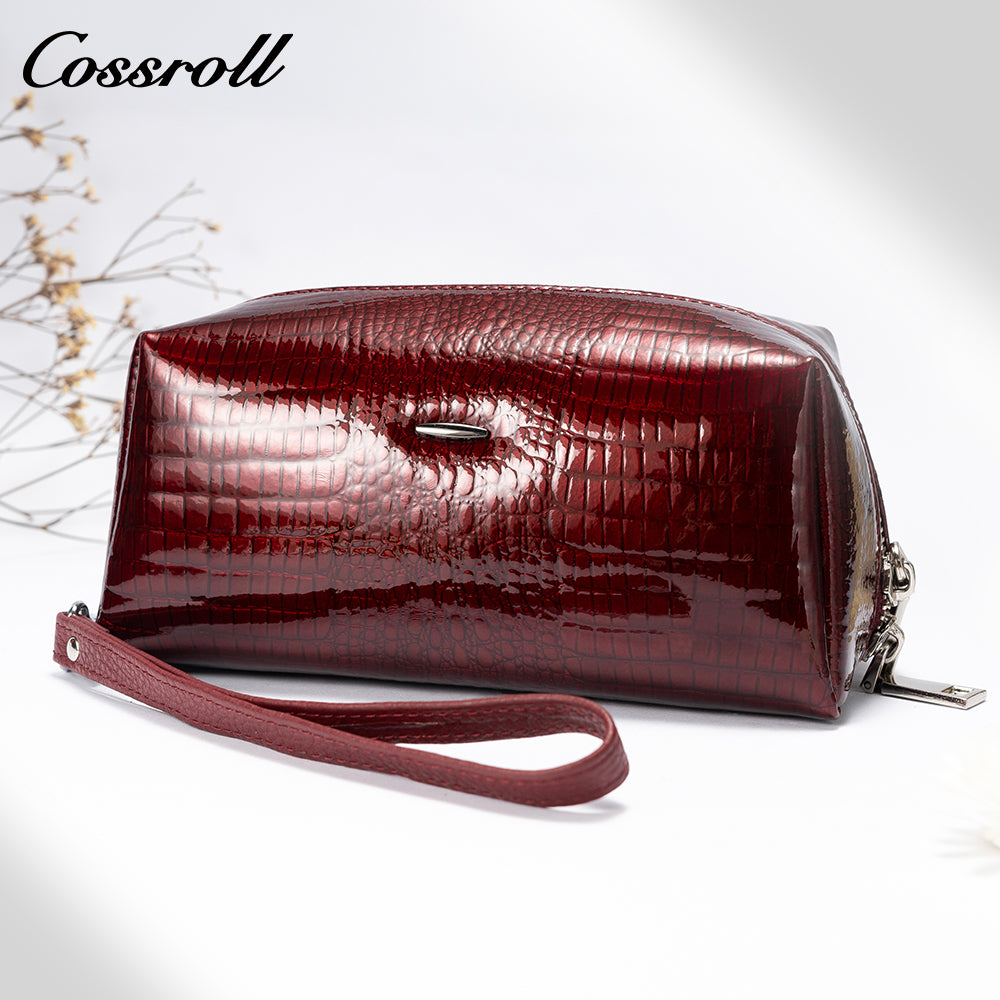 Customizable Crocodile patent leather clutch bag Large capacity leather women's purse with wrist strap cowhide phone bag