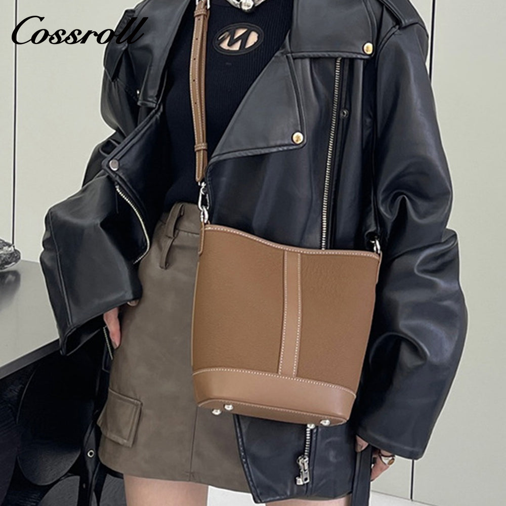 Simple fashion color collision commuter 2025 new togo head layer cowhide bucket bag shoulder bag