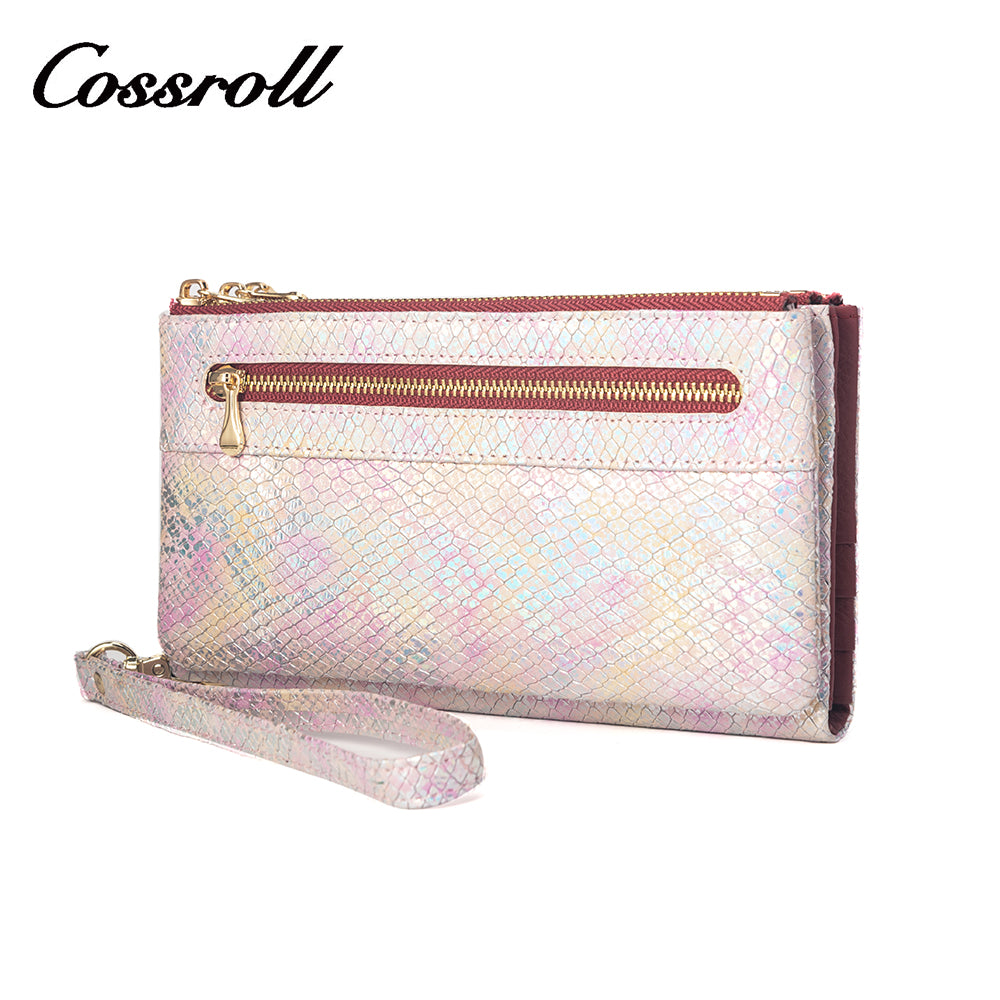 A taste for life: women's leather wallets made of the finest materials for a unique and glamorous look