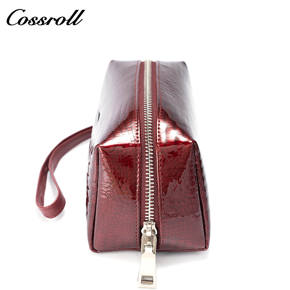 Customizable Crocodile patent leather clutch bag Large capacity leather women's purse with wrist strap cowhide phone bag