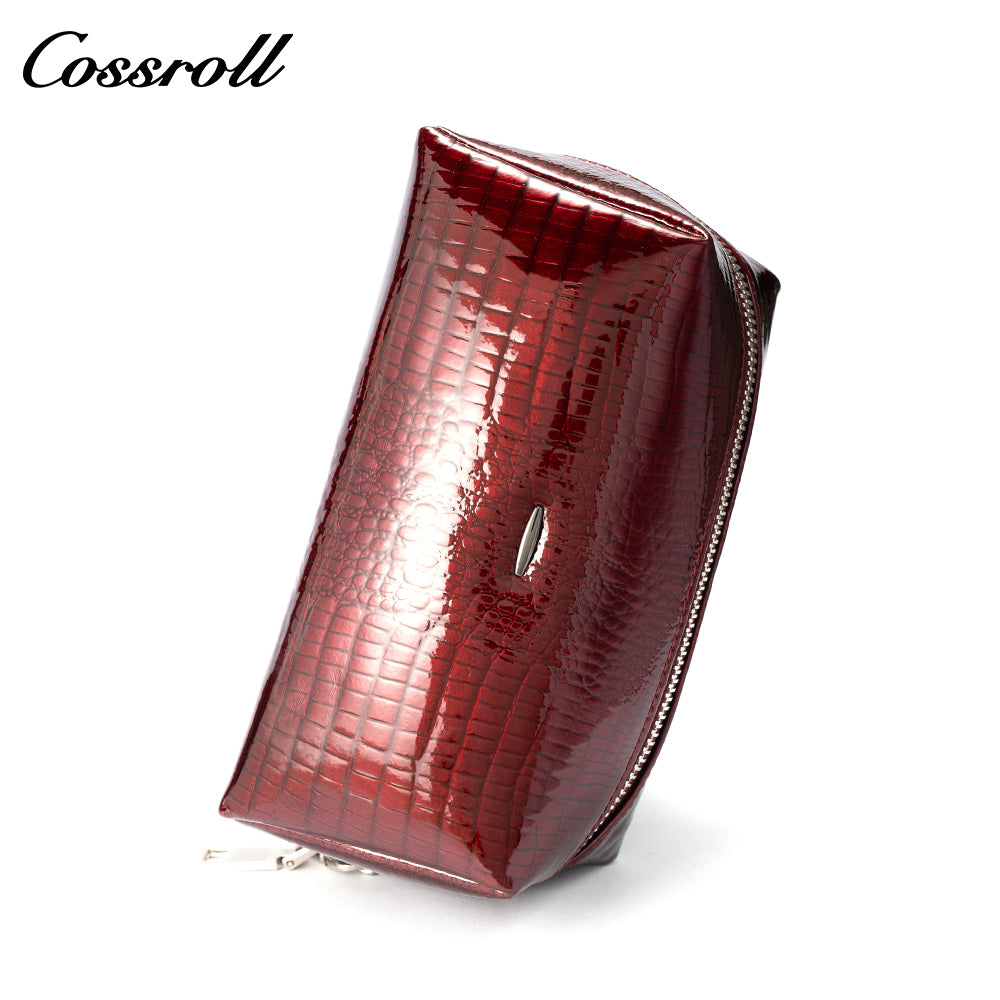 Customizable Crocodile patent leather clutch bag Large capacity leather women's purse with wrist strap cowhide phone bag