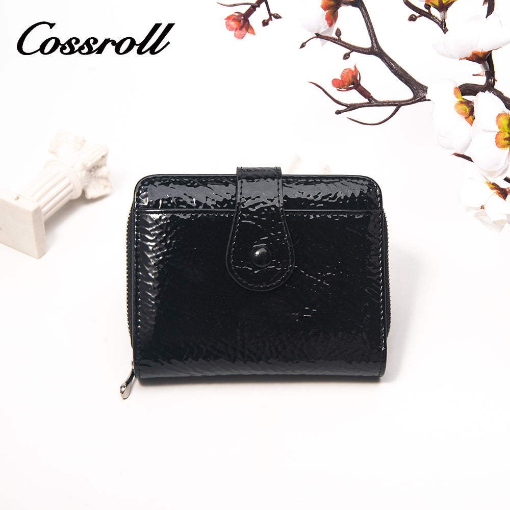 The fashionable choice: the latest styles of women's leather wallets, trend-setting