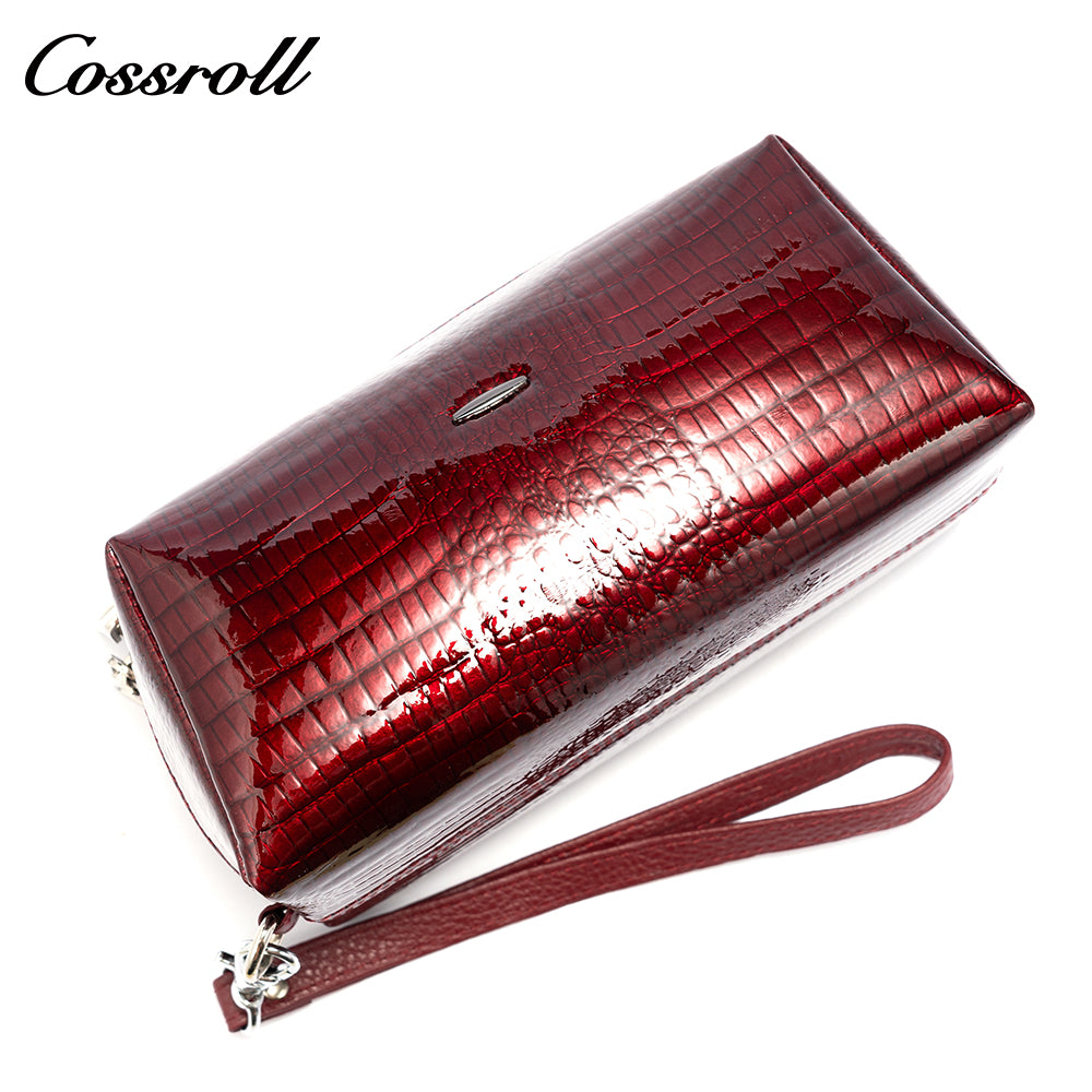 Customizable Crocodile patent leather clutch bag Large capacity leather women's purse with wrist strap cowhide phone bag
