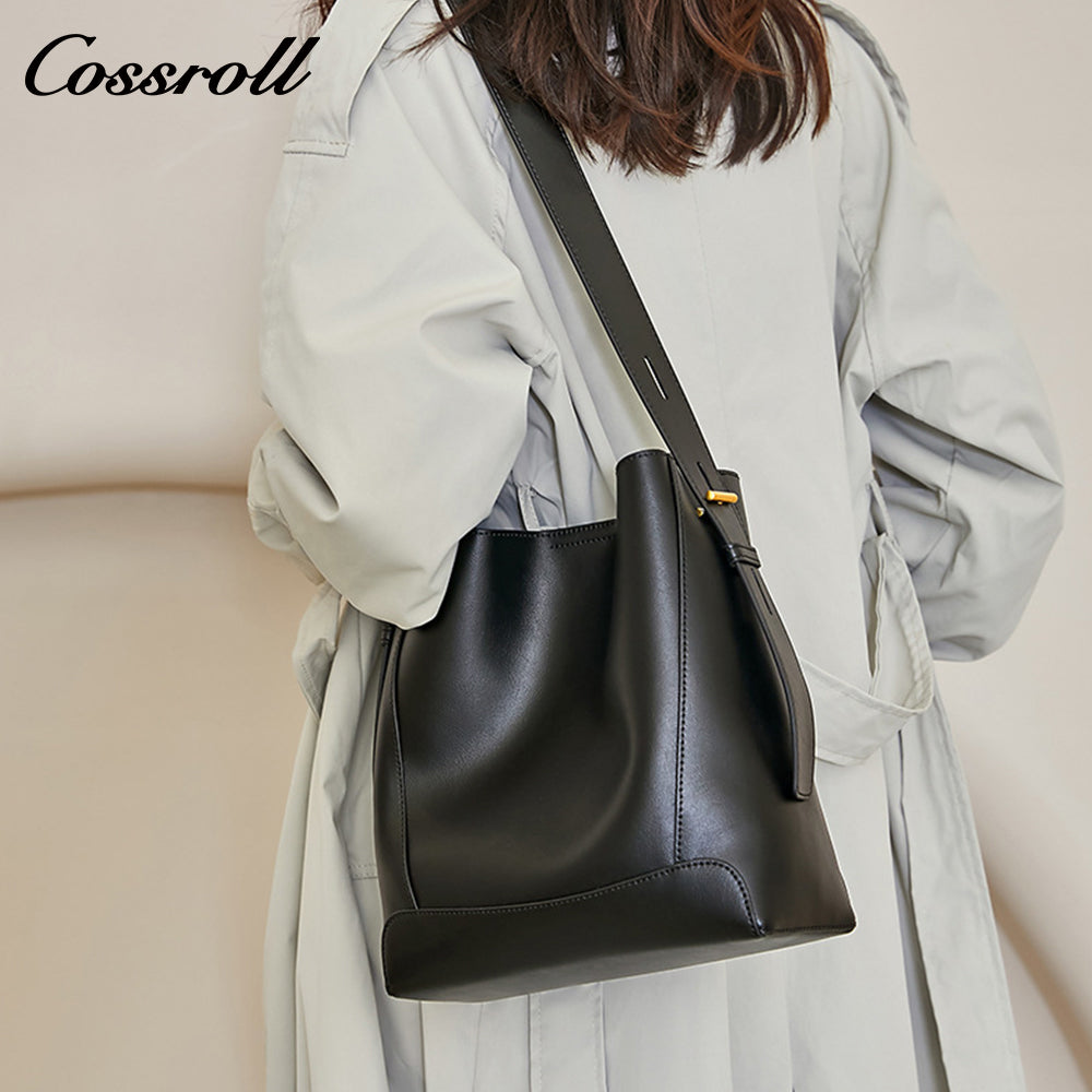 Head layer cowhide Europe and the United States new women's large-capacity bucket leather women's bags shoulder with cowhide diagonal cross-body bag