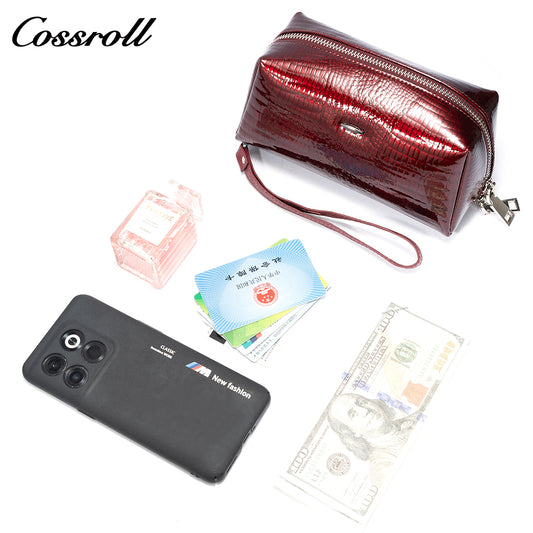 Customizable Crocodile patent leather clutch bag Large capacity leather women's purse with wrist strap cowhide phone bag