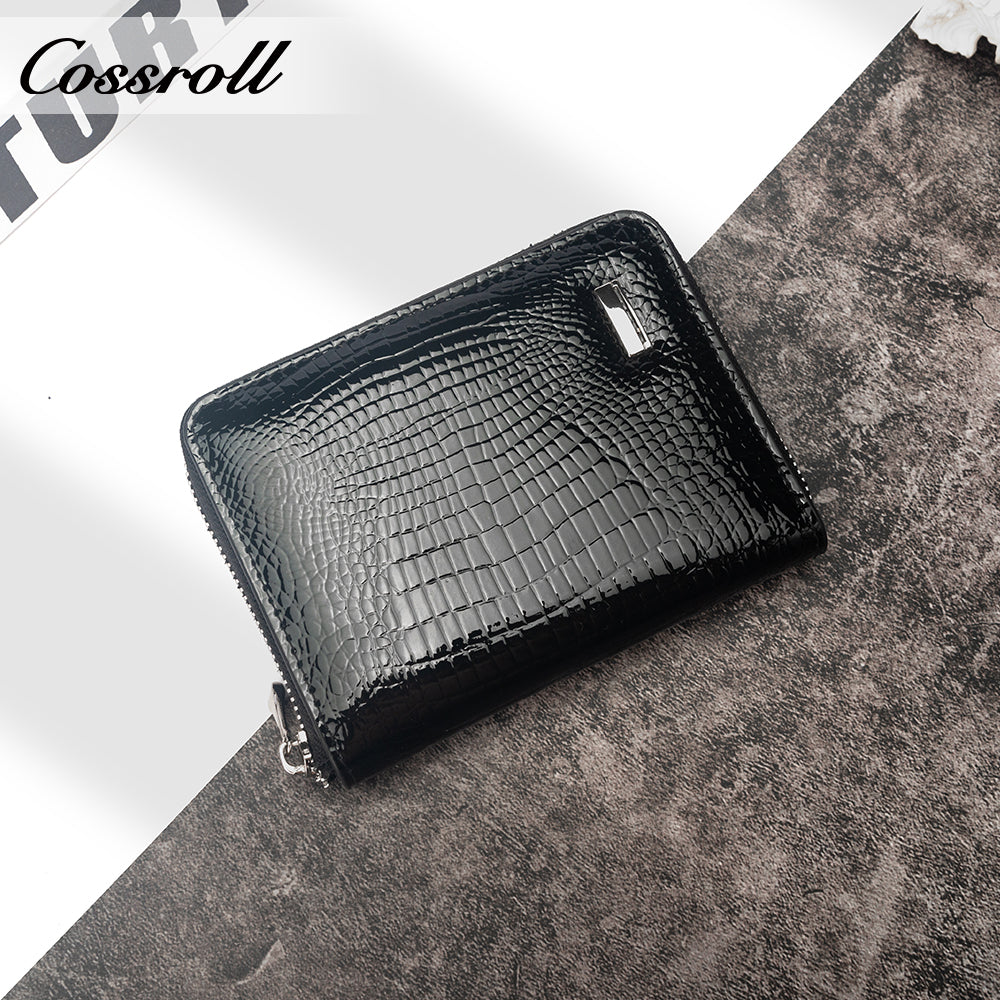 New women's short purse Europe and the United States patent leather  simple zipper purse