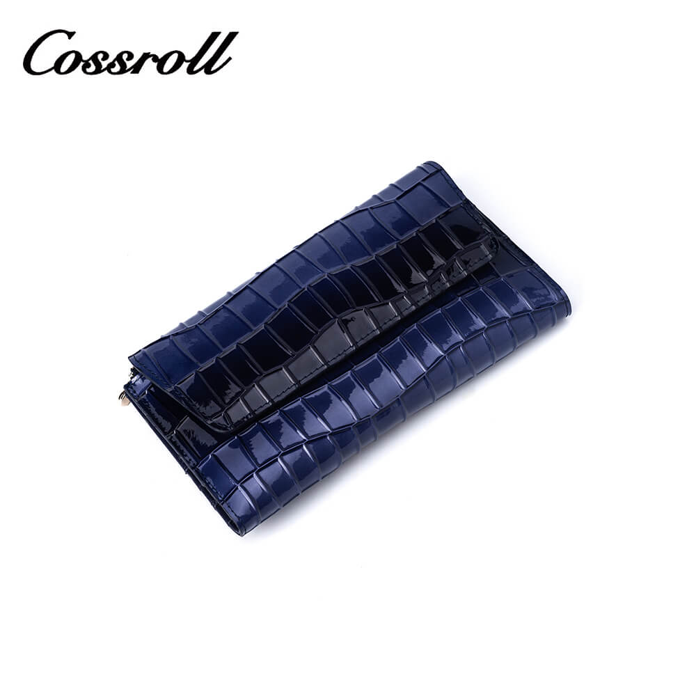 Cossroll Bifold Cowhide Patent Leather Wallets Manufacturer