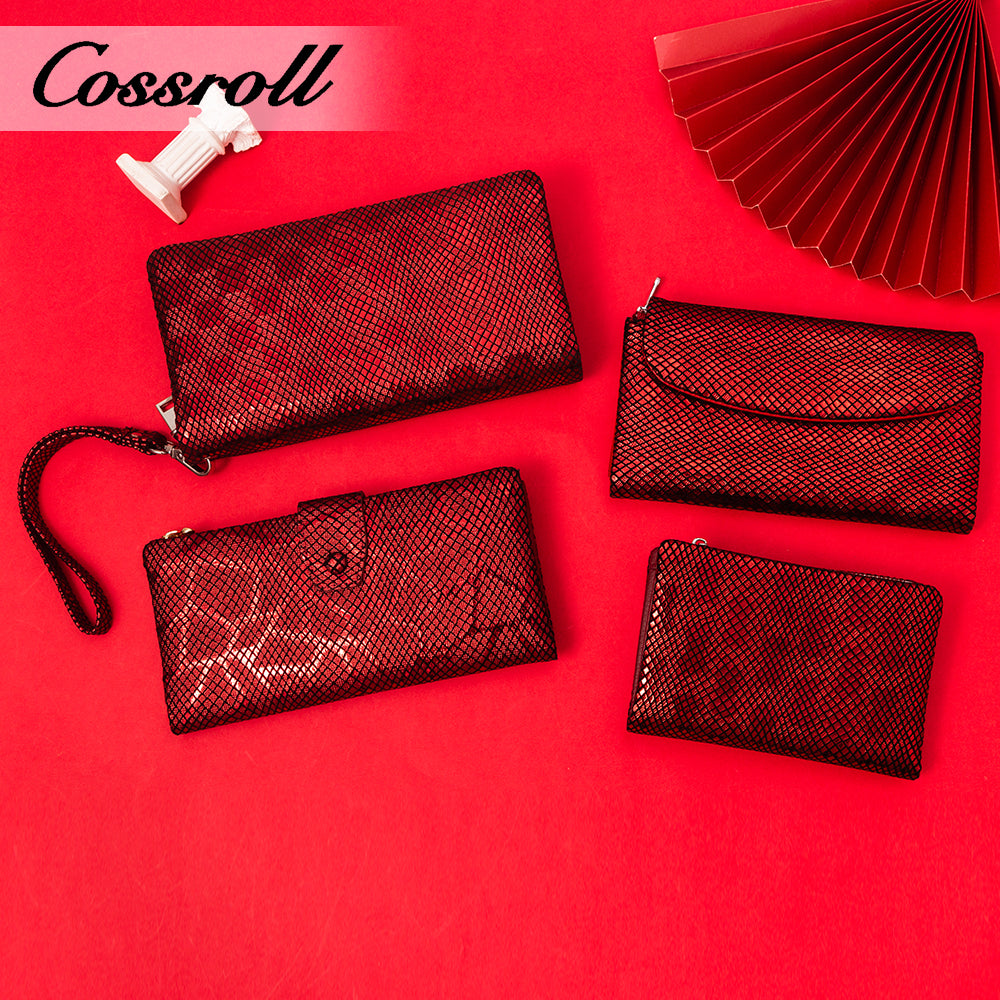 Elegant and practical at the same time: women's leather wallets to add luxury to your everyday life