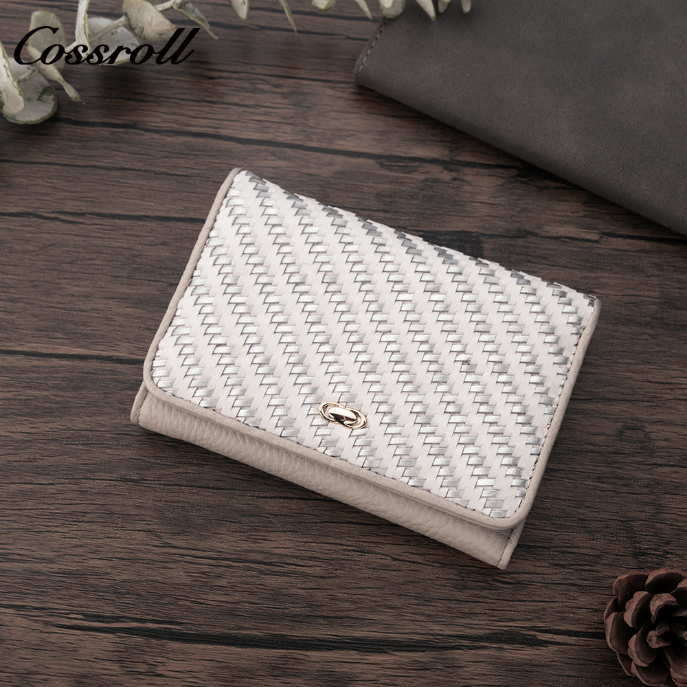 Premium sense of change purse ladies small wallet short buckle simple leather fashion clutch wallet light luxury new models