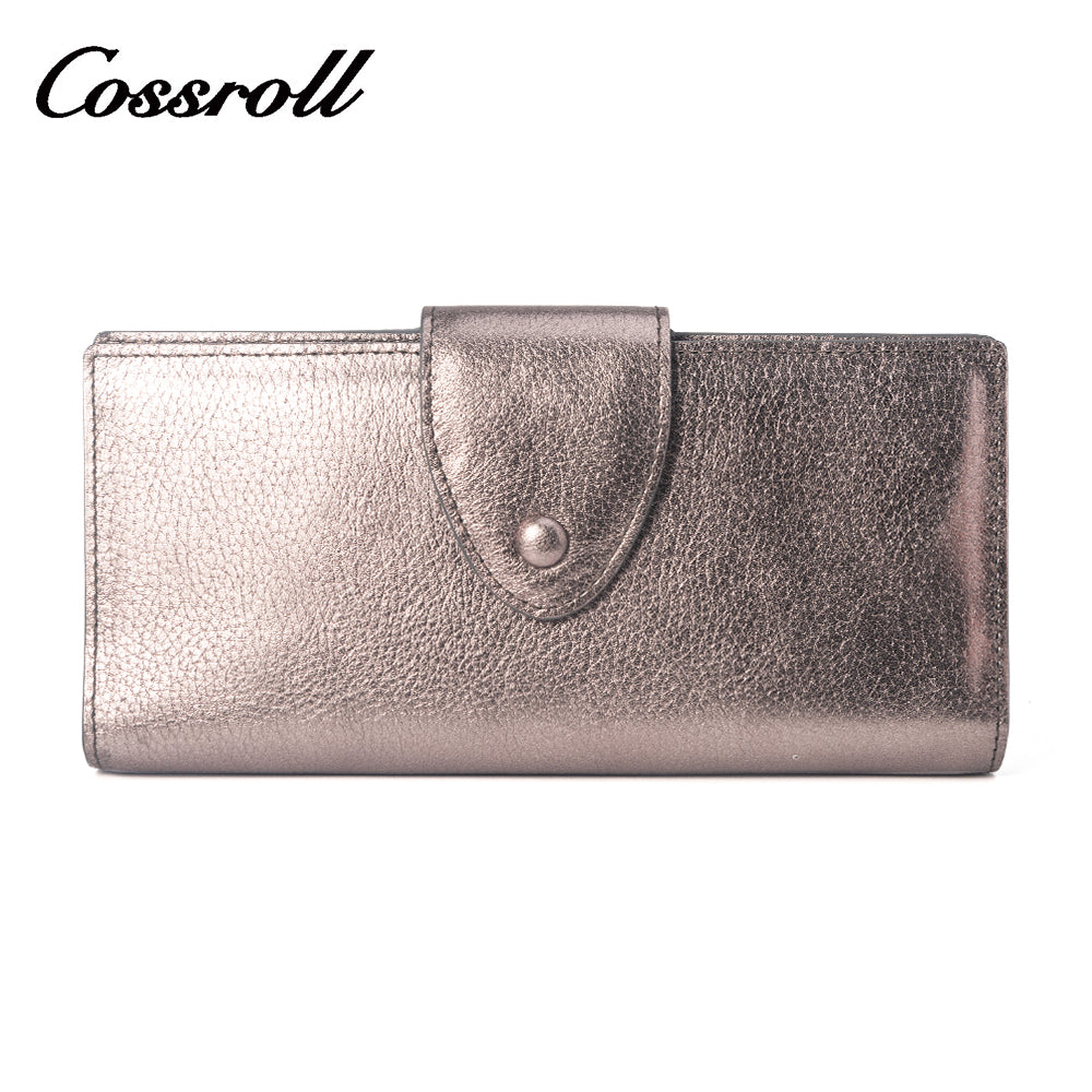 A must-have for the fashionable woman: an exquisite collection of women's leather wallets to express your individuality