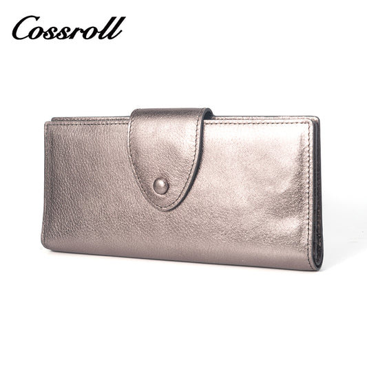 A must-have for the fashionable woman: an exquisite collection of women's leather wallets to express your individuality