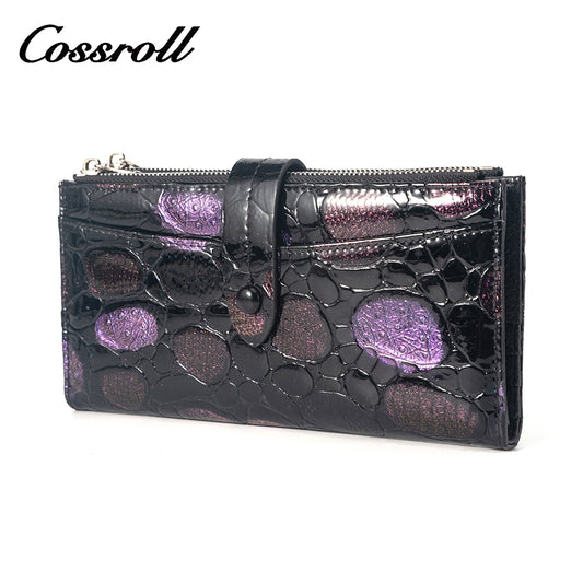 A wide range of styles to choose from: a collection of women's leather wallets to suit different tastes