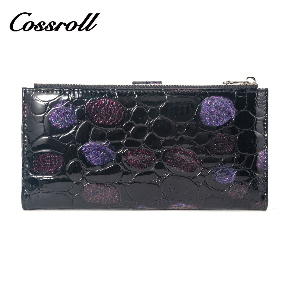 A wide range of styles to choose from: a collection of women's leather wallets to suit different tastes