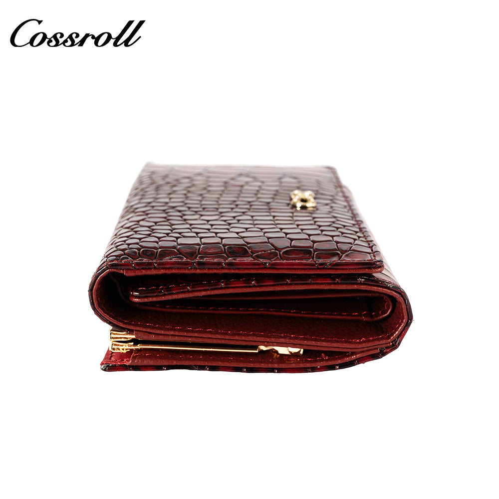 Cross-border 2024 Fall Women's Short wallet Euro-American style crocodile buckle three-fold coin wallet