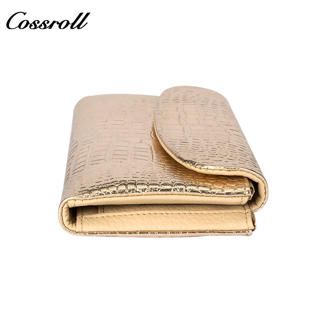 Factory Directly Supply Wallets for women  crocodile texture patent leather