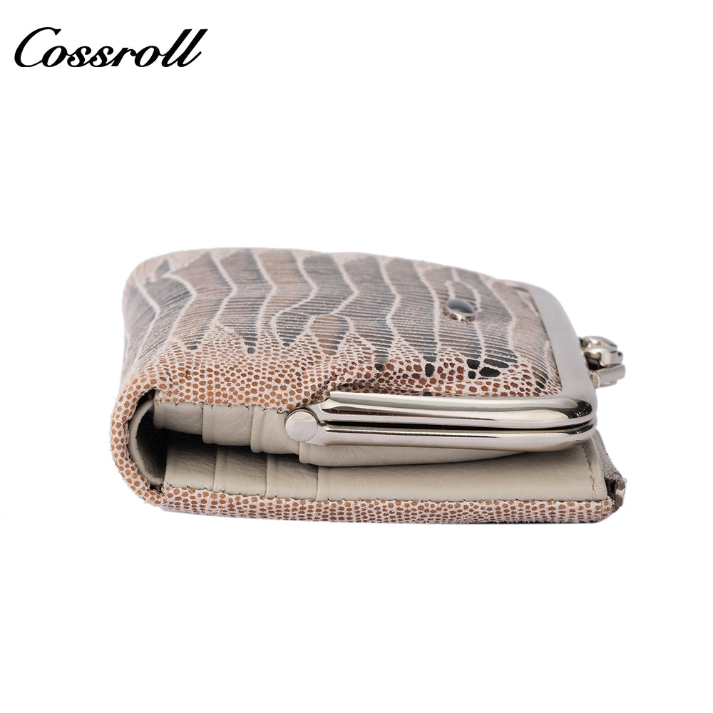 Women's short wallet, genuine leather, fashionable embossed design, clasp lizard texture coin purse