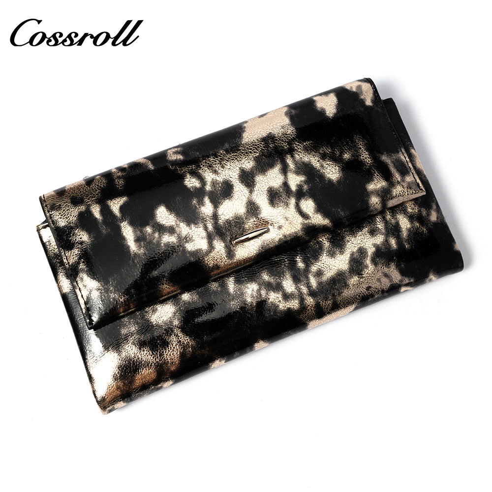 Factory custom cross-border 2023 new leather purse women's long cowhide women's multi-layer multi-card patent leather