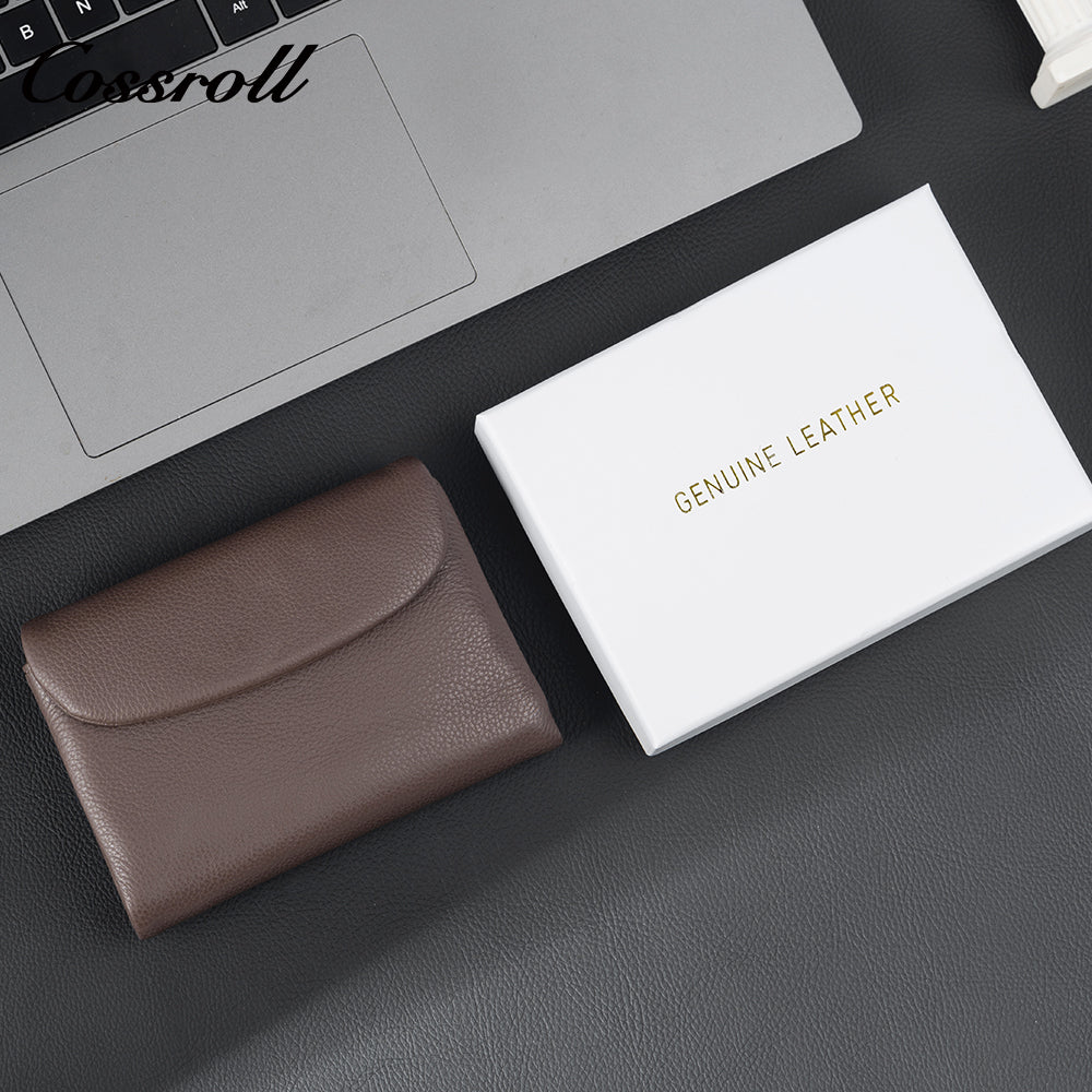 Women's wallet leather short wallet, fashionable soft leather, large capacity with multiple card slots.