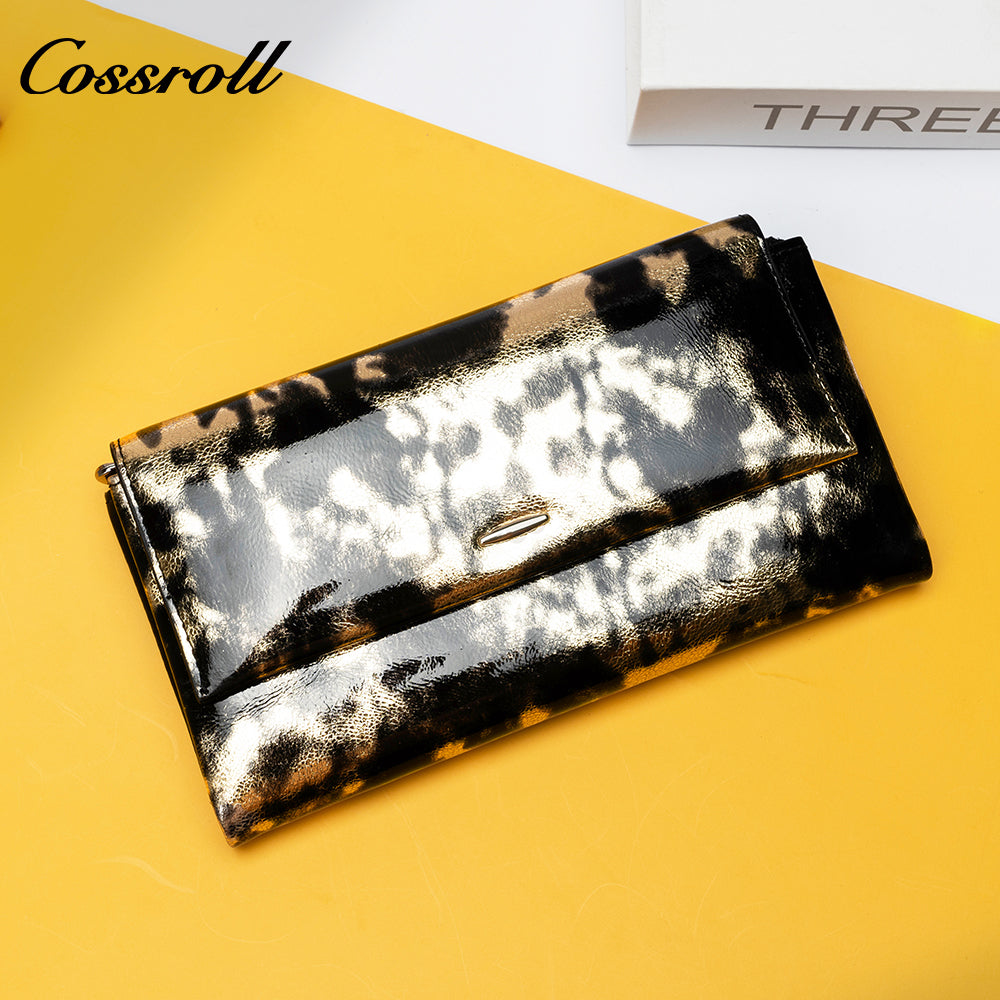 Factory custom cross-border 2023 new leather purse women's long cowhide women's multi-layer multi-card patent leather