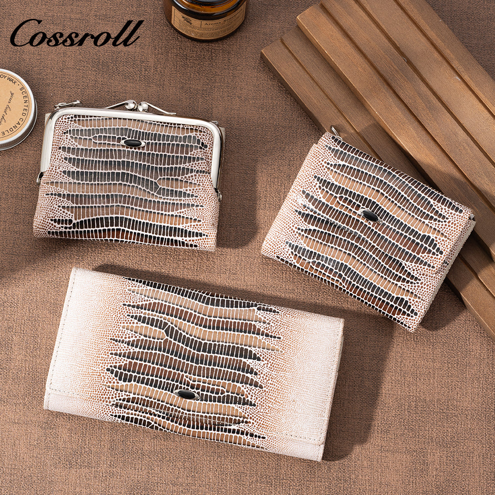 Women's short wallet, genuine leather, fashionable embossed design, clasp lizard texture coin purse
