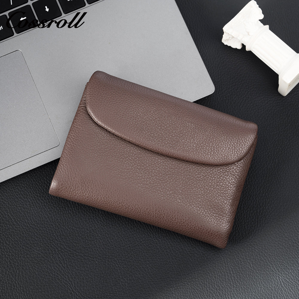 Women's wallet leather short wallet, fashionable soft leather, large capacity with multiple card slots.