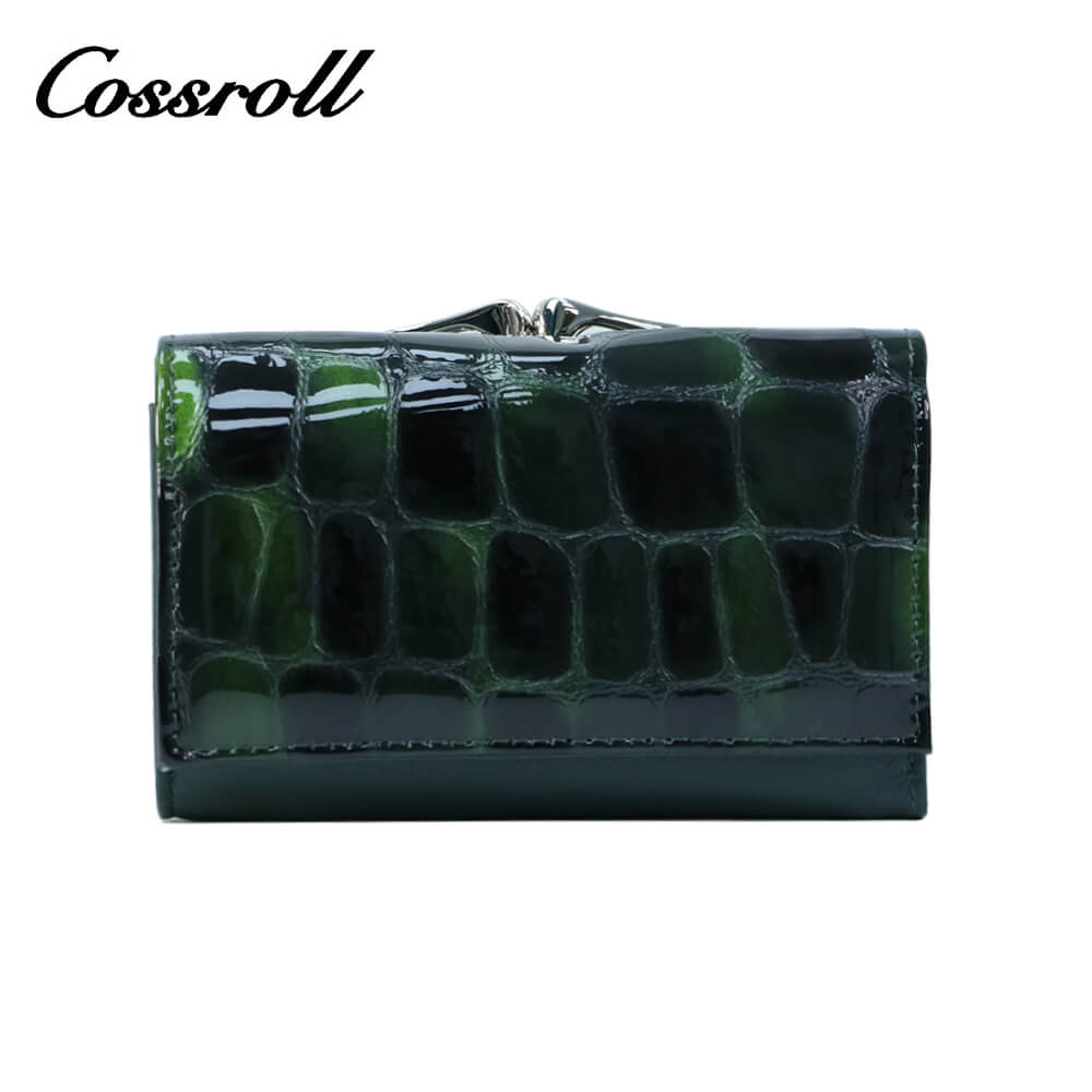 Cossroll Crocodile Ladies Patent Leather Bifold Long Wallets Wholesale