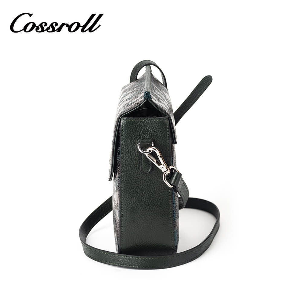 Vertical Leather Crossbody Phone Bag Manufacturer