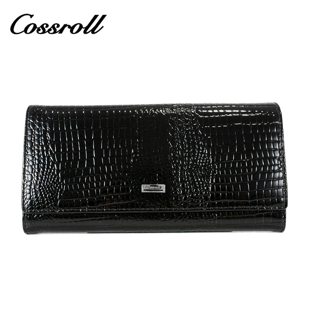 Crocodile Bifold Women Long Cowhide Leather Wallet Manufacturer