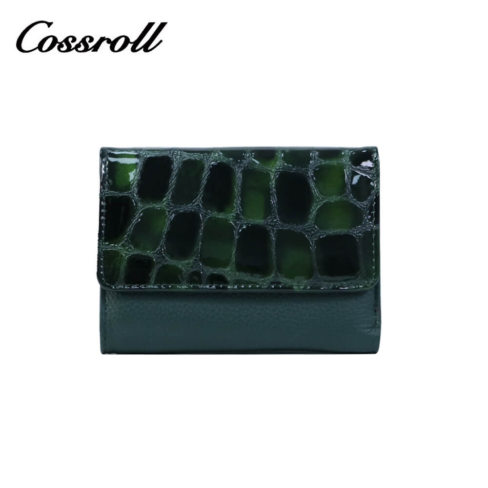 Cossroll Crocodile Patent Leather Bifold Short Wallets Wholesale