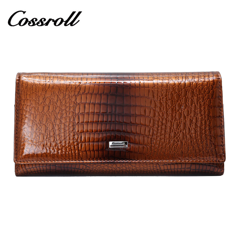 Crocodile Bifold Long Cowhide Leather Wallet Manufacturer