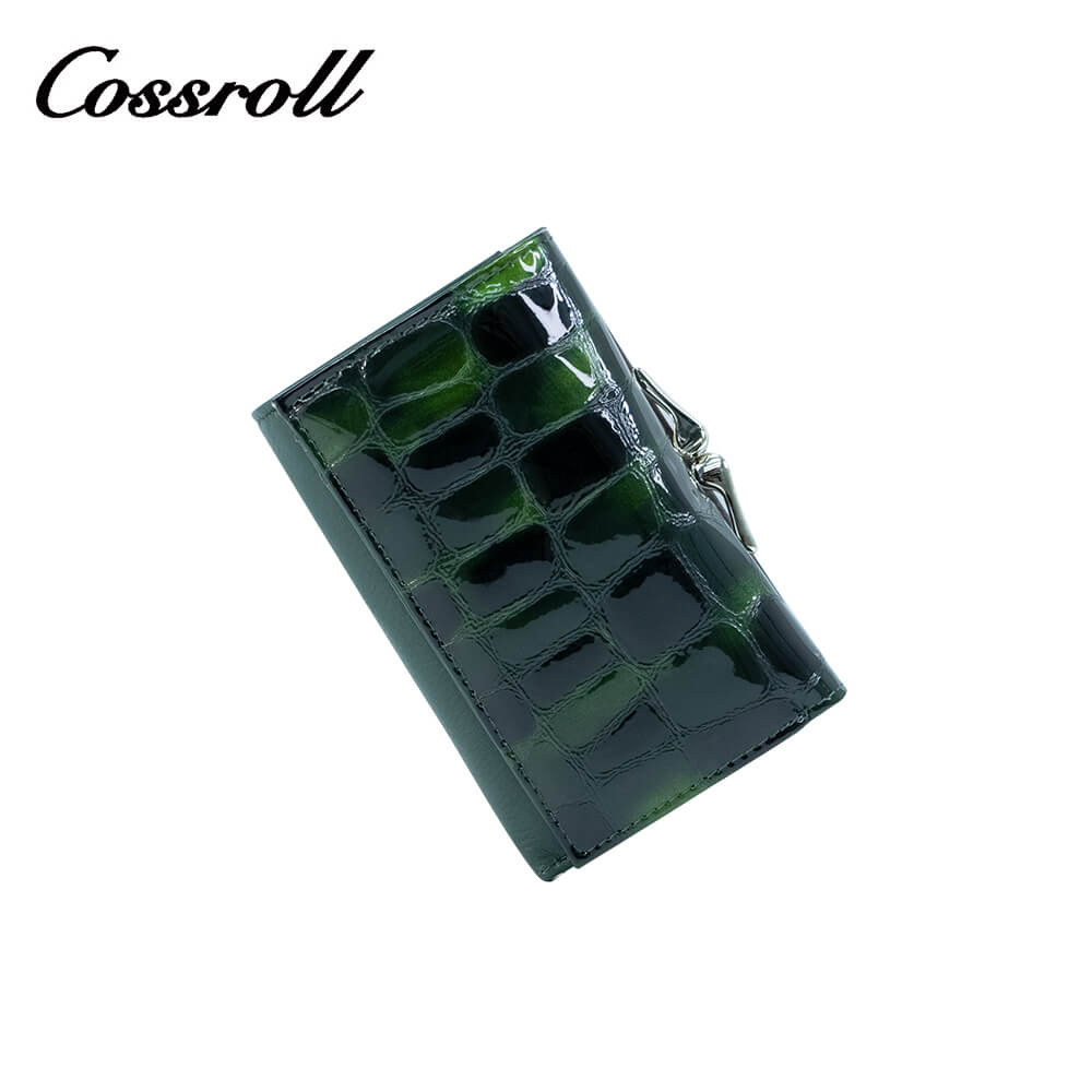 Cossroll Crocodile Ladies Patent Leather Bifold Long Wallets Wholesale